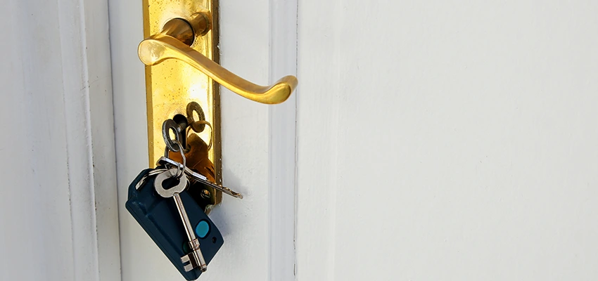 Broken Door Key Extraction in Cerritos, CA